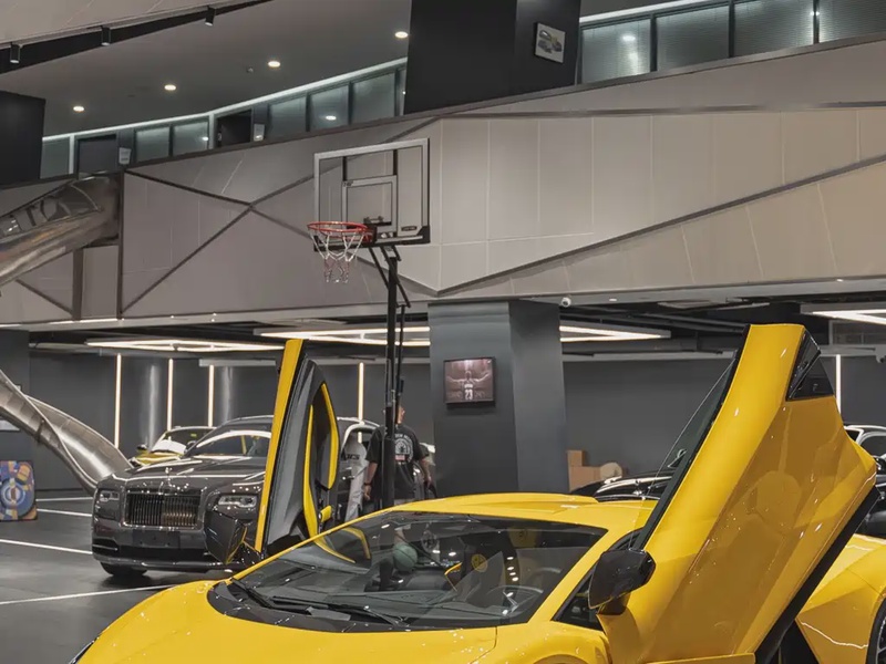 Lamborghini Revuelto