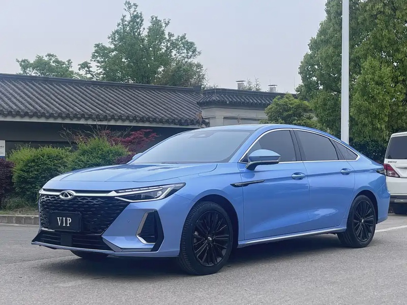 Chery Arrizo 8