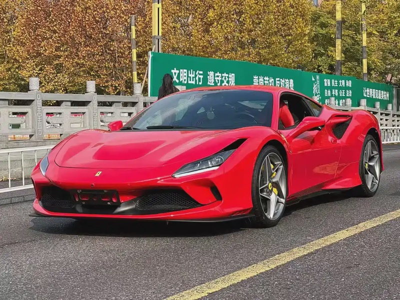 Ferrari F8