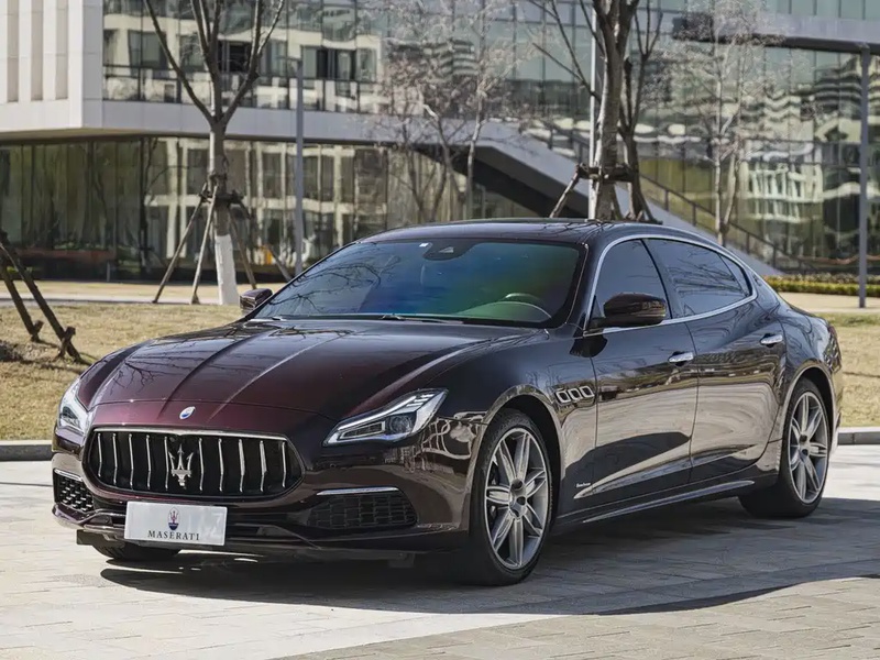Maserati Quattroporte