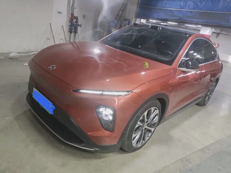 NIO EC7