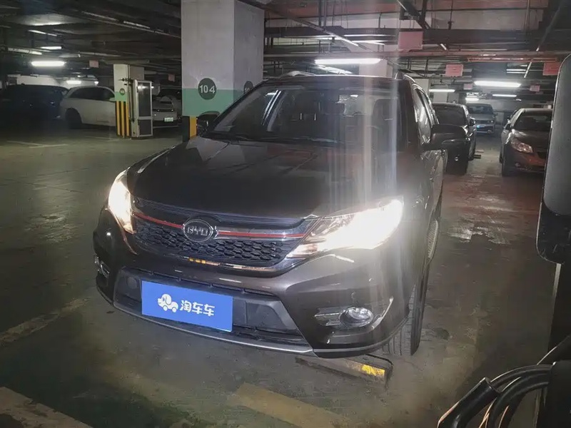 BYD S7