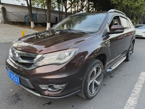BYD S7 2015