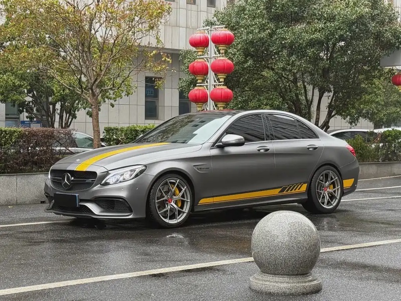 Mercedes-Benz C-Class
