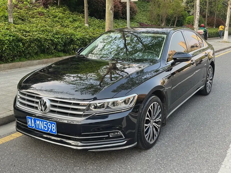 Volkswagen Phideon