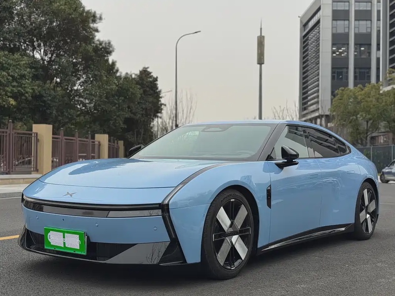 XPeng P7