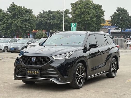 Toyota Crown Kluger 2023