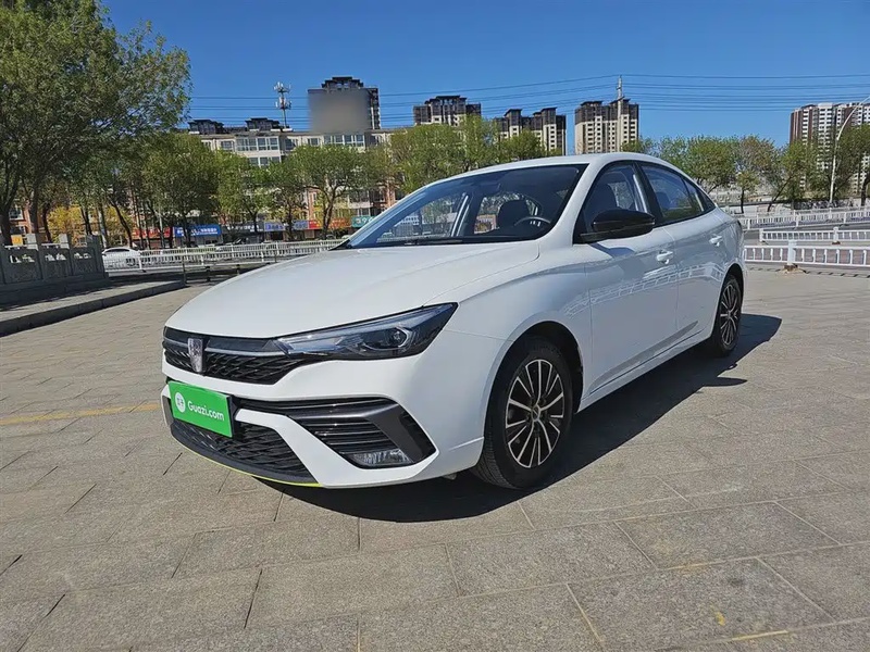 Roewe i5