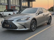 Lexus ES 2022
