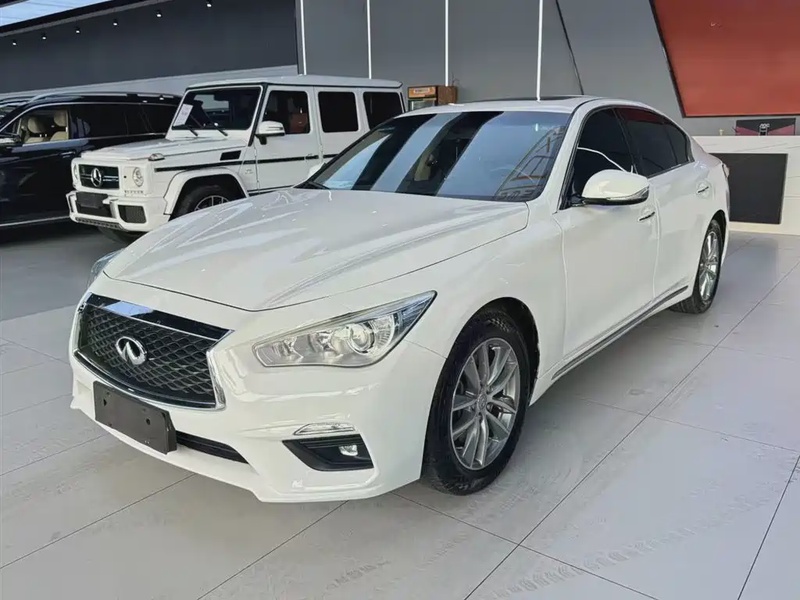 Infiniti Q50