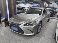 Lexus ES 2020