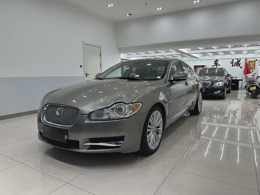 Jaguar XF 2010