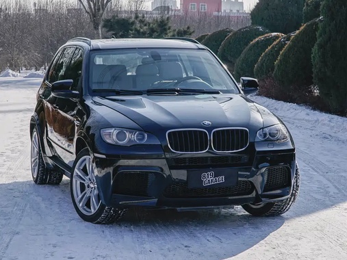 BMW X5M 2011