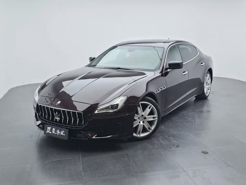Maserati Quattroporte