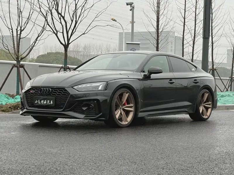 Audi RS5