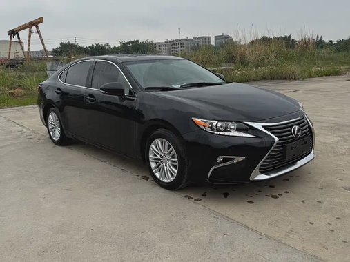 Lexus ES 2017