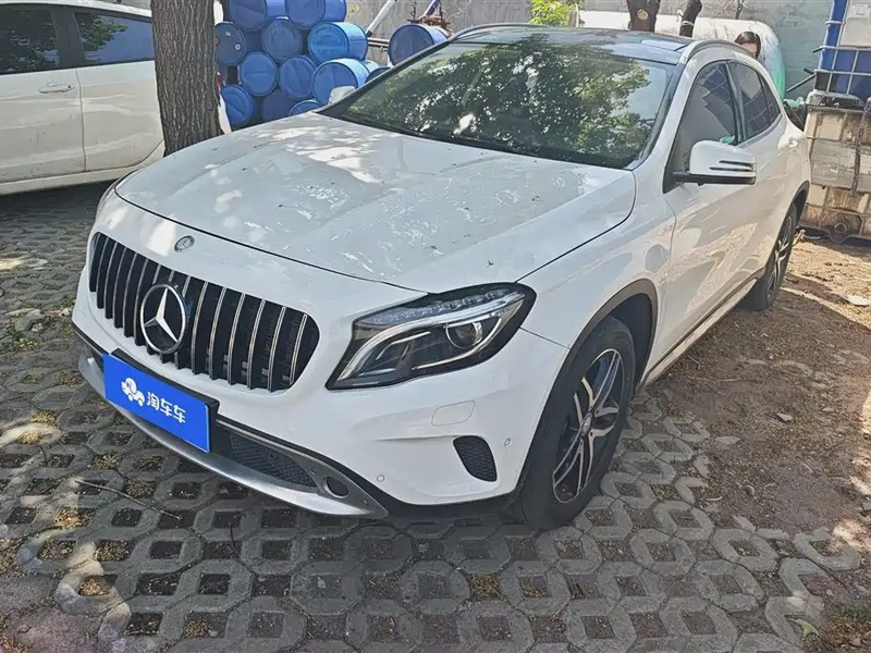 Mercedes-Benz GLA-Class