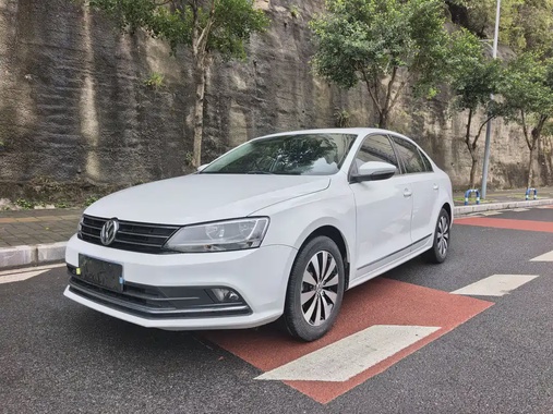 Volkswagen Sagitar 2018