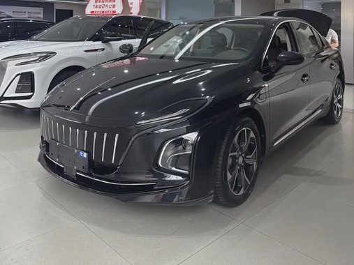 Hongqi E-QM5 2024