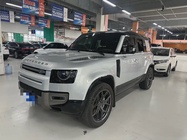 Land Rover Defender 2024