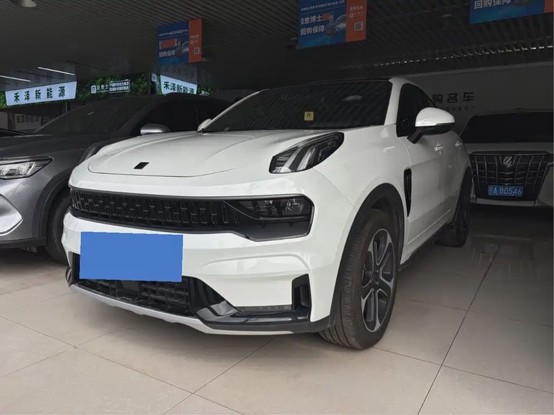 Lynk & Co 05