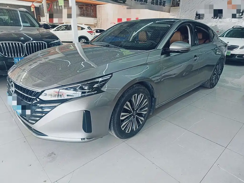Nissan Teana