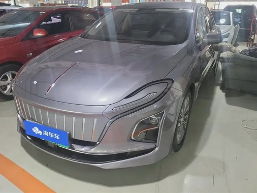 Hongqi E-QM5 2024