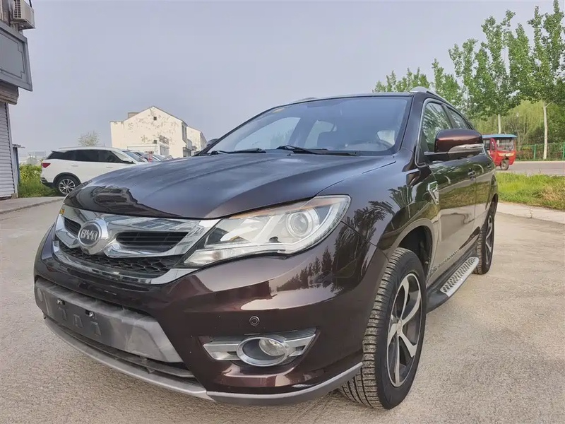 BYD S7