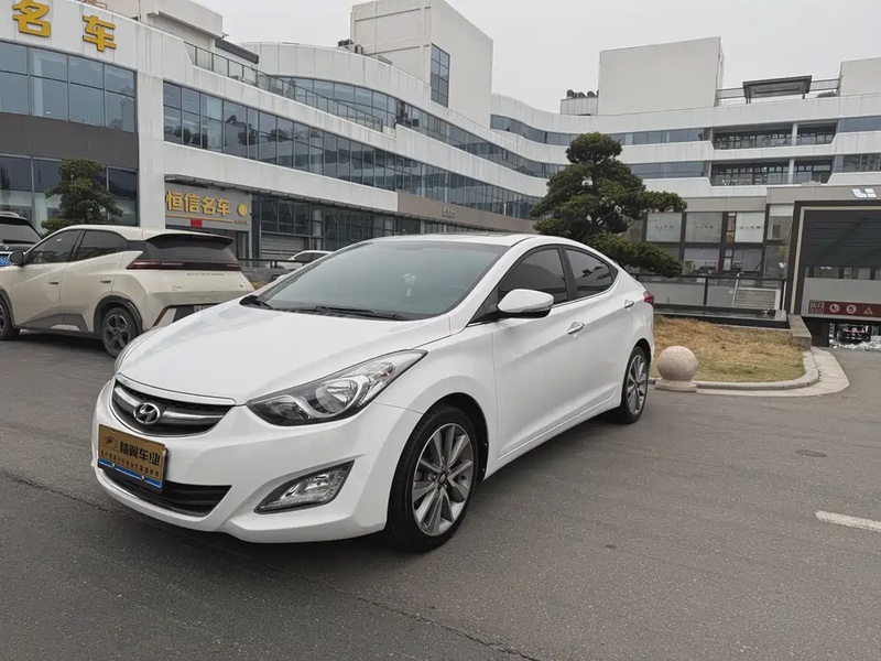 Hyundai Elantra