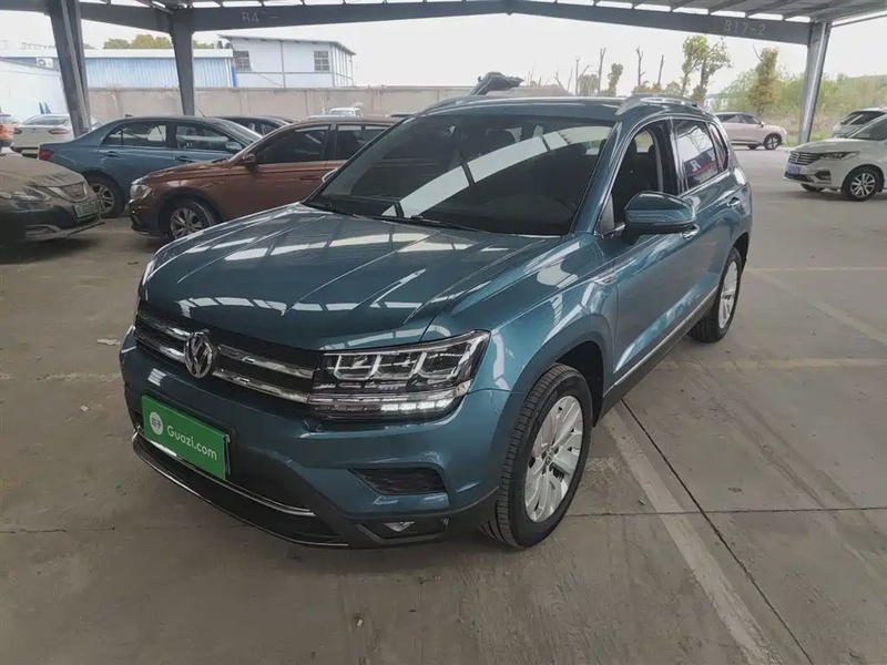 Volkswagen Tharu