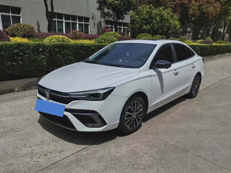 Roewe i5
