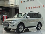 Mitsubishi Pajero 2020