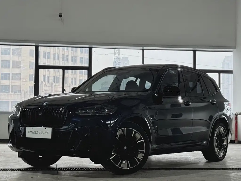 BMW iX3