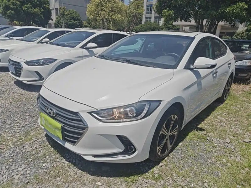 Hyundai Elantra