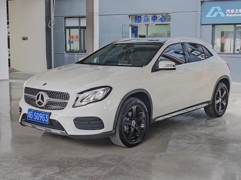 Mercedes-Benz GLA-Class