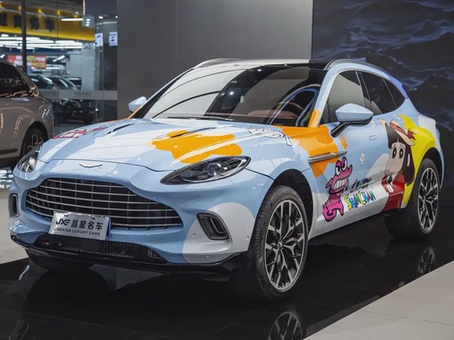 Aston Martin DBX 2022