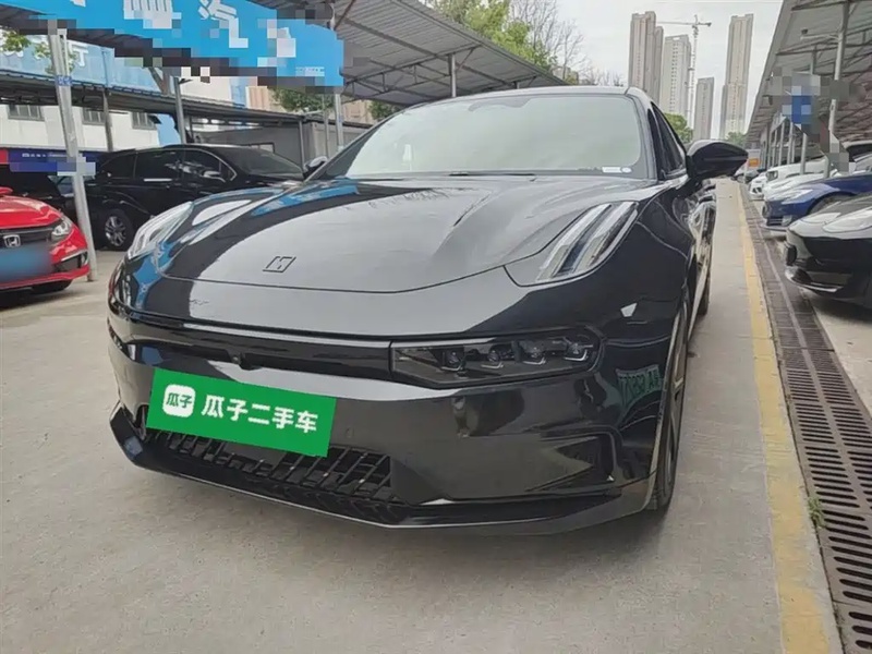 Zeekr 001