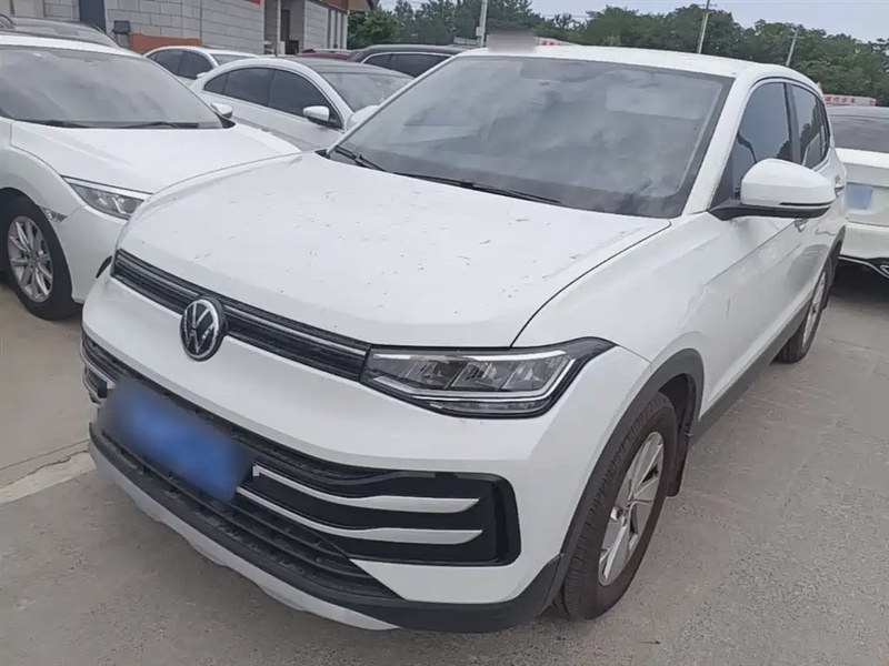 Volkswagen Tharu