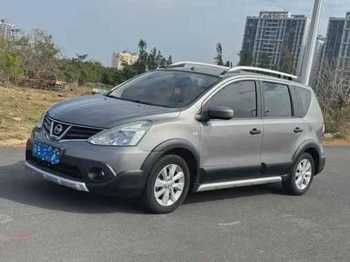 Nissan Livina 2016