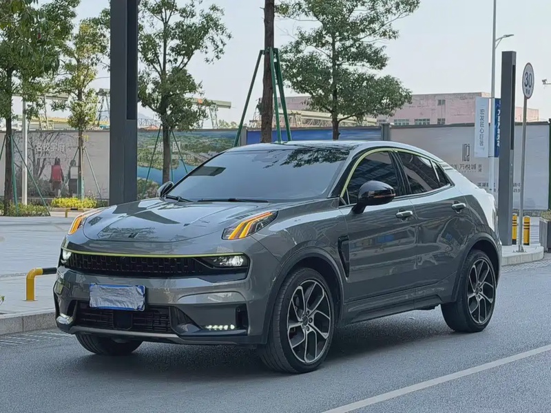 Lynk & Co 05