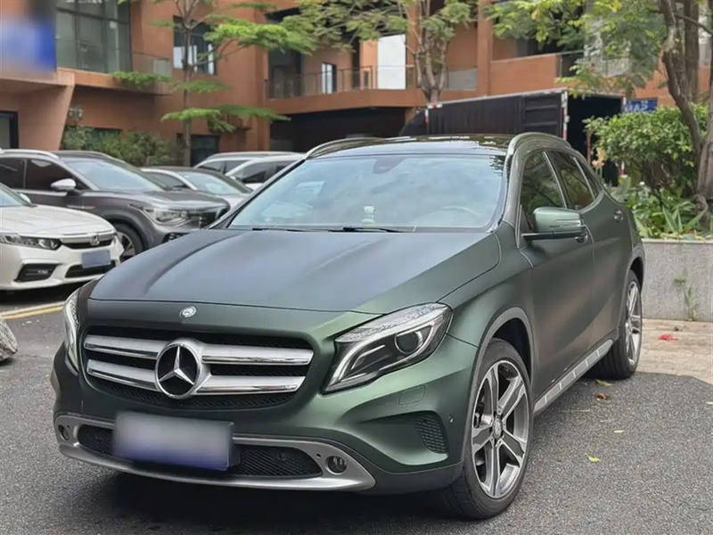 Mercedes-Benz GLA-Class
