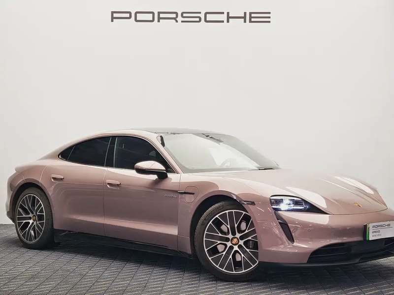 Porsche Taycan