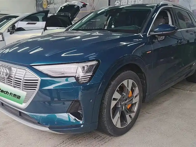 Audi e-tron