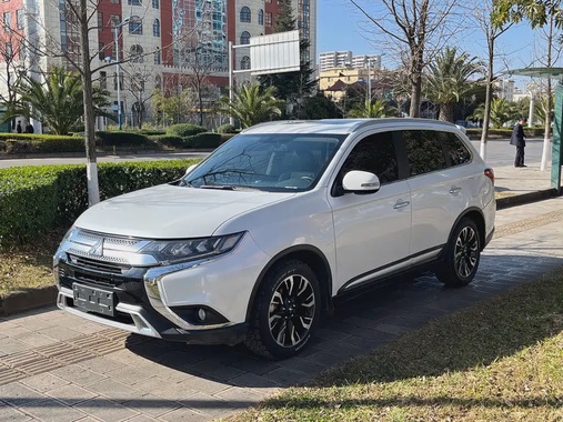 Mitsubishi Outlander 2021
