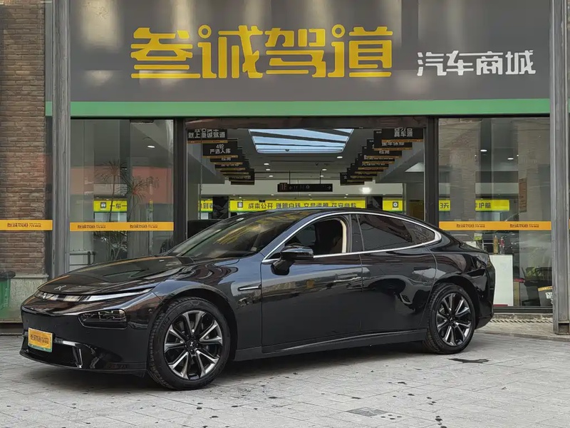 XPeng P7