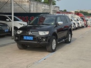 Mitsubishi Pajero Sport 2015