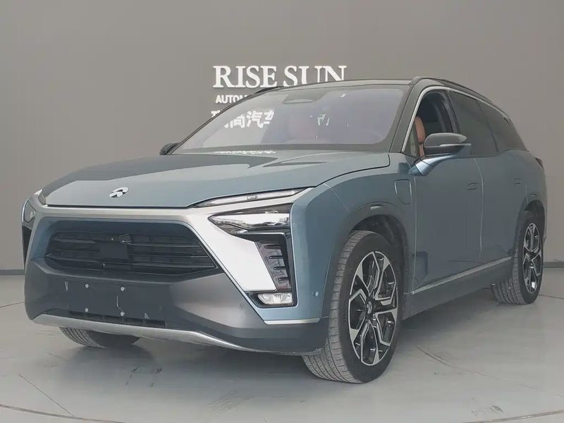 NIO ES8