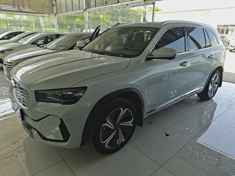 Geely Xingyue L