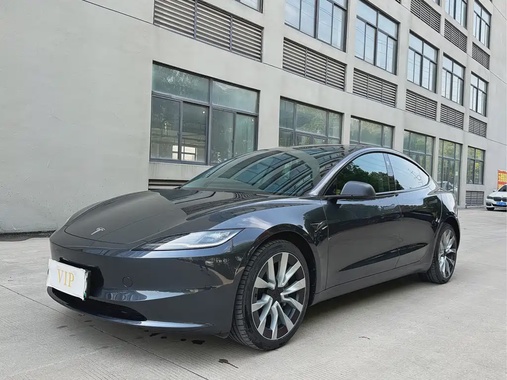 Tesla Model 3 2024