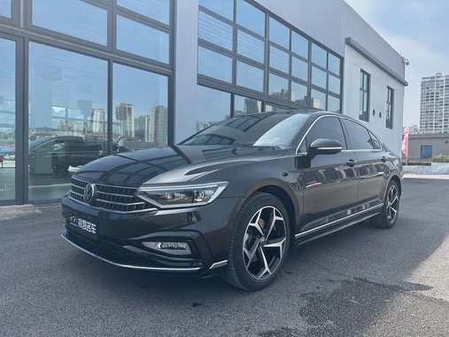 Volkswagen Magotan 2025